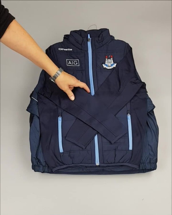 Фотография  777 - Куртки СПОРТ СТОК дети#10 кг , Лот№ 2642 оптом в Пензе и Пензенской области