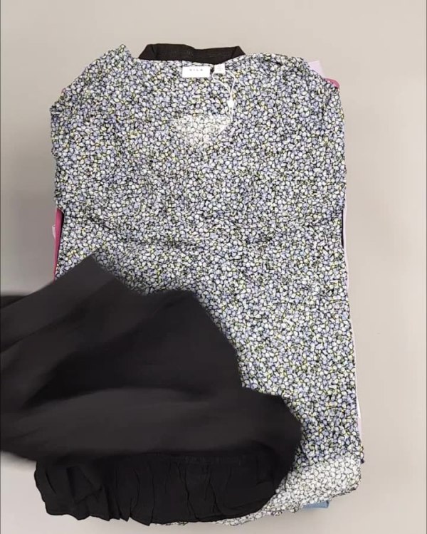 Фотография  719 - VILA Summer mix#15 кг, ЛОТ №4357 оптом в Пензе и Пензенской области