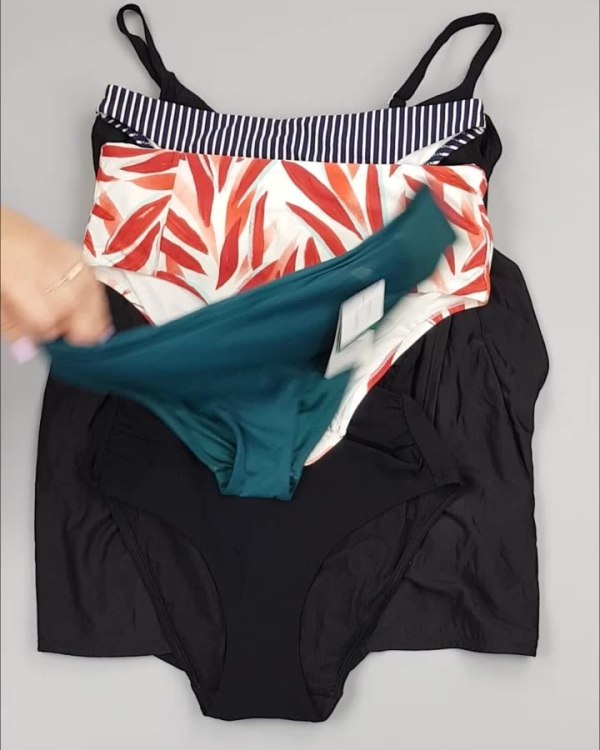 Фотография  284 - Купальники Chantelle#30 шт, ЛОТ №4410 оптом в Пензе и Пензенской области