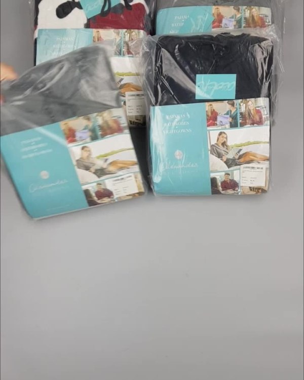 Фотография  715 - Халаты, комбинезоны (семейный) СТОК CAN#10 кг, ЛОТ №4452 оптом в Пензе и Пензенской области