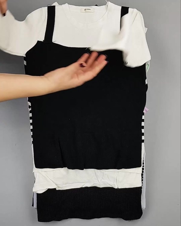 Фотография  598 - Джемпера легкие Корея#20 шт, ЛОТ №5083 оптом в Пензе и Пензенской области