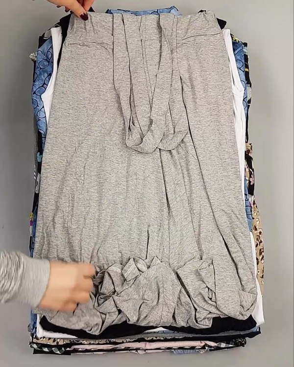 Фотография  883 - Платья Корея#20 шт, ЛОТ №5613 оптом в Пензе и Пензенской области