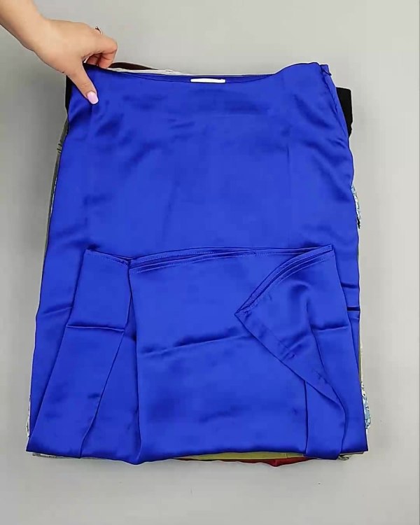 Фотография  833 - Юбки Bestseller 44#5 кг, ЛОТ №6120 оптом в Пензе и Пензенской области