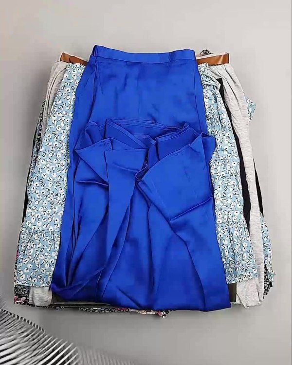 Фотография  188 - Юбки Bestseller 44#5 кг, ЛОТ №6121 оптом в Пензе и Пензенской области