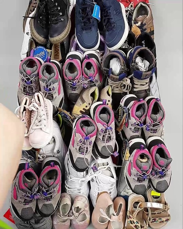 Фотография  272 - Обувь СТОК дети лето#15,7 кг, ЛОТ №6188 оптом в Пензе и Пензенской области