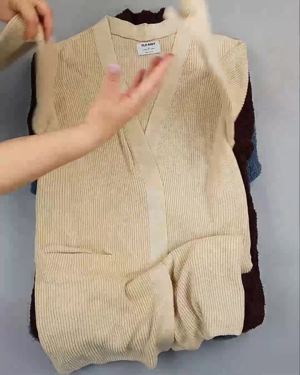 Фотография  172 - Кардиганы СТОК CAN#10 кг, ЛОТ №6474 оптом в Пензе и Пензенской области