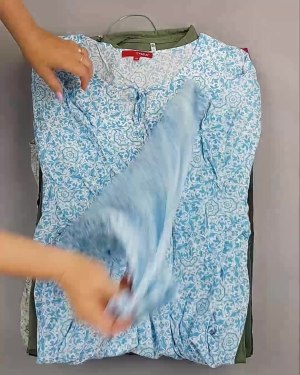 Фотография  751 - Платья Bestseller 44#5 кг, ЛОТ №6537 оптом в Пензе и Пензенской области