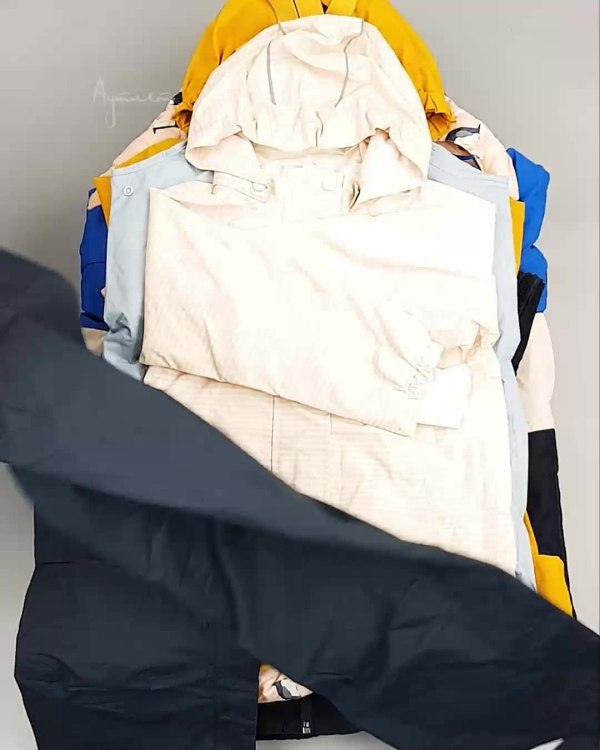 Фотография  287 - Верхняя одежда TCM kids 074#7 кг, ЛОТ №6678 оптом в Пензе и Пензенской области