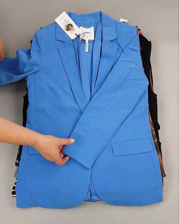 Фотография  900 - ДАНИЯ Summer mix 24#15 кг, ЛОТ №6730 оптом в Пензе и Пензенской области