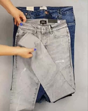 Фотография  829 - Джинсы женские Дания#10 кг, ЛОТ №6762 оптом в Пензе и Пензенской области