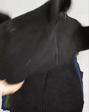 Фотография  571 - Верхняя одежда Дания#10,1 кг ЛОТ №6909 оптом в Пензе и Пензенской области