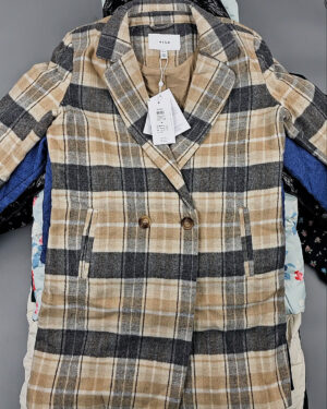 Купить Верхняя одежда VILA#10 кг, ЛОТ №6824 оптом в Пензе и Пензенской области