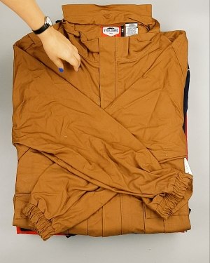 Фотография  283 - Ветровки CAN 084#10 кг, ЛОТ №6940 оптом в Пензе и Пензенской области