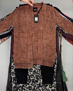 Фотография  110 - ДАНИЯ Winter mix 24#15 кг, ЛОТ СТ-10086 оптом в Пензе и Пензенской области