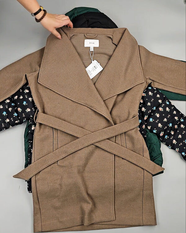 Фотография  396 - Верхняя одежда VILA#10 кг, ЛОТ №6824 оптом в Пензе и Пензенской области