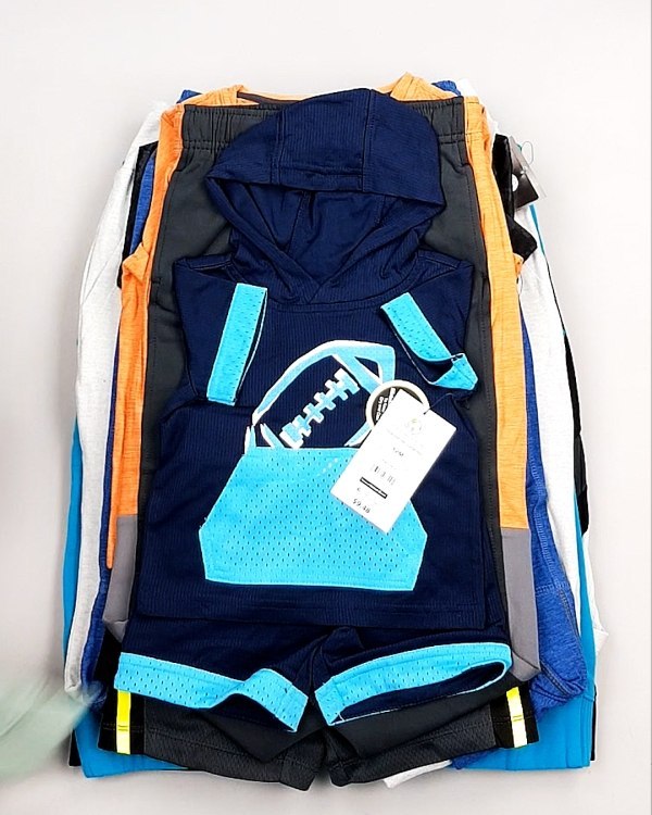 Фотография  792 - Спортивные костюмы дети CAN#6 кг оптом в Пензе и Пензенской области