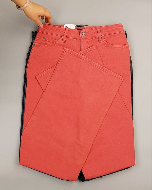 Фотография  745 - Джинсы LEE м/ж#7,9 кг, ЛОТ №7032 оптом в Пензе и Пензенской области