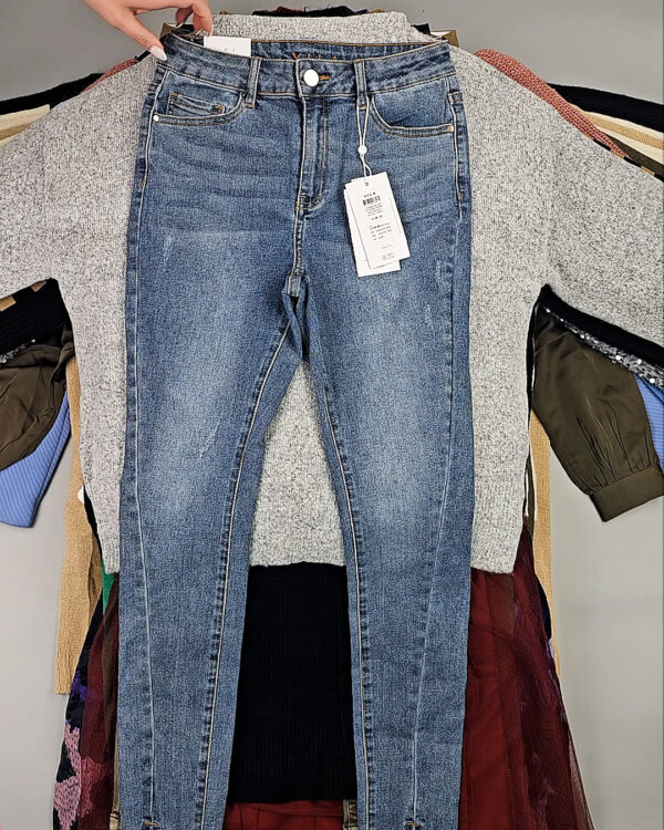 Фотография  409 - VILA Winter mix 104#15 кг, ЛОТ СТ-10084 оптом в Пензе и Пензенской области