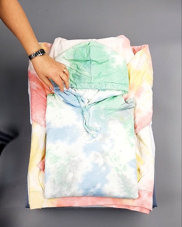 Фотография  463 - HOODIE CAN 084#10 кг, ЛОТ №7426 оптом в Пензе и Пензенской области