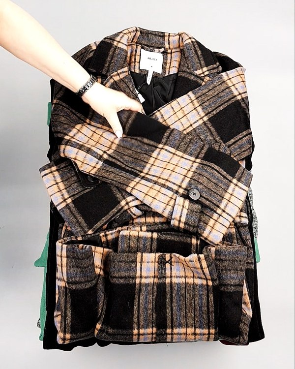 Фотография  118 - Пальто Bestseller 104#10,75 кг, ЛОТ №7561 оптом в Пензе и Пензенской области