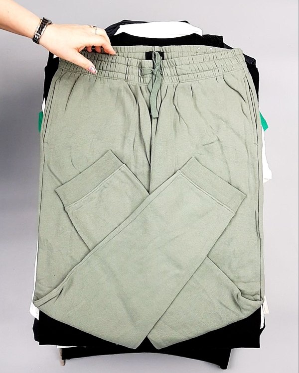 Фотография  369 - 12191 H&M mix textil 1224#25 кг, ЛОТ №7489 оптом в Пензе и Пензенской области