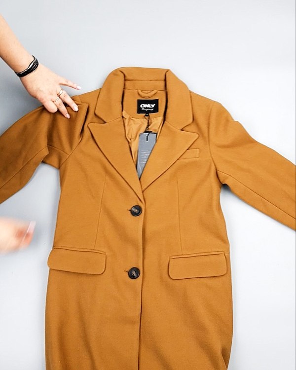 Фотография  538 - Пальто Bestseller 104#10,5 кг, ЛОТ №7559 оптом в Пензе и Пензенской области