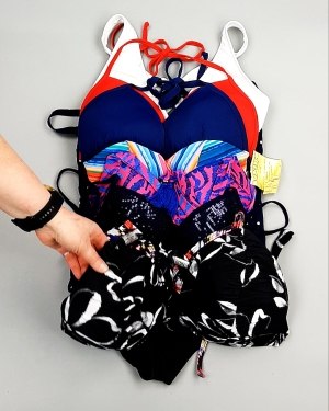 Фотография  215 - Купальники СТОК CAN 124#5 кг, ЛОТ №7690 оптом в Пензе и Пензенской области