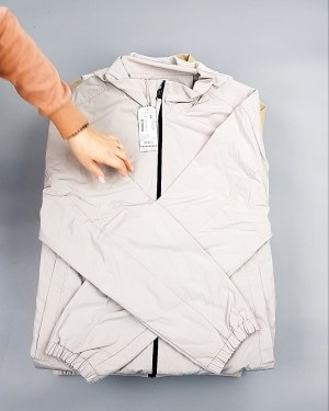 Фотография  630 - Верхняя одежда весна TOM TAILOR 124#7,1 кг, ЛОТ №7580 оптом в Пензе и Пензенской области