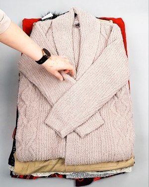 Фотография  323 - Кардиганы СТОК CAN 084#7 кг, ЛОТ №7672 оптом в Пензе и Пензенской области