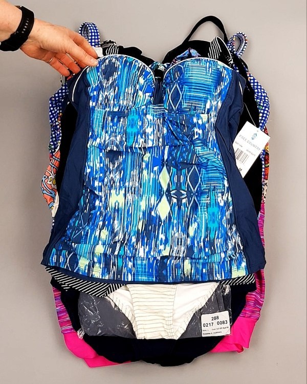 Фотография  777 - Купальники СТОК CAN 124#5 кг, ЛОТ №7688 оптом в Пензе и Пензенской области