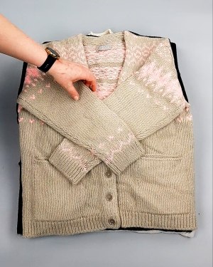 Фотография 331 - Джемпера СТОК CAN 084#7 кг, ЛОТ №7649 оптом в Пензе и Пензенской области