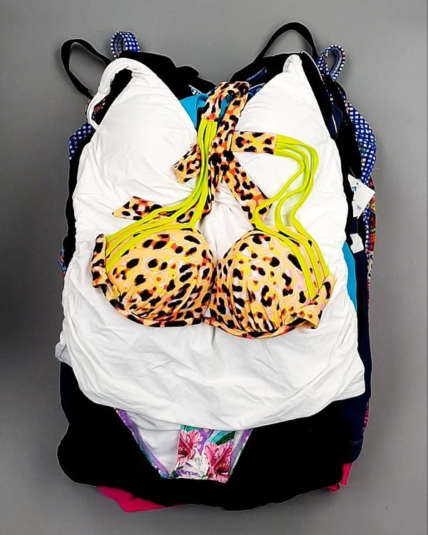 Фотография  518 - Купальники СТОК CAN 124#5 кг, ЛОТ №7688 оптом в Пензе и Пензенской области