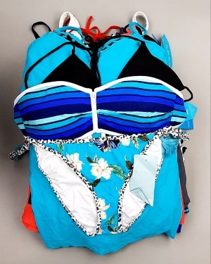 Фотография  809 - Купальники СТОК CAN 124#5 кг, ЛОТ №7690 оптом в Пензе и Пензенской области