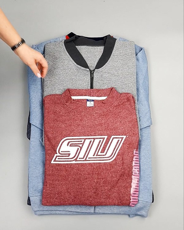 Фотография  756 - SWEATSHIRT CAN 084#10 кг, ЛОТ №7620 оптом в Пензе и Пензенской области