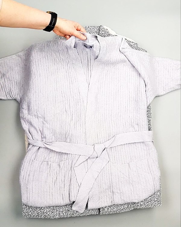 Фотография  596 - Кардиганы СТОК CAN 084#7 кг, ЛОТ №7671 оптом в Пензе и Пензенской области