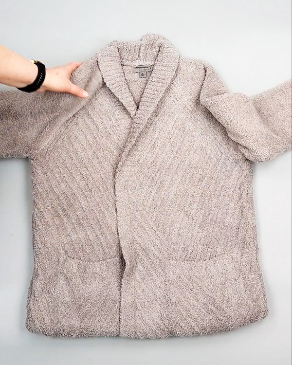 Фотография  973 - Кардиганы СТОК CAN 084#7 кг, ЛОТ №7673 оптом в Пензе и Пензенской области