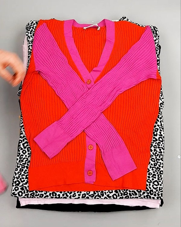 Фотография  624 - Джемпера легкие СТОК CAN 084#7 кг, ЛОТ №7632 оптом в Пензе и Пензенской области