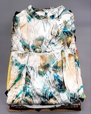 Купить DK, Bestseller + Summer mix#15 кг, ЛОТ №7926 оптом в Пензе и Пензенской области