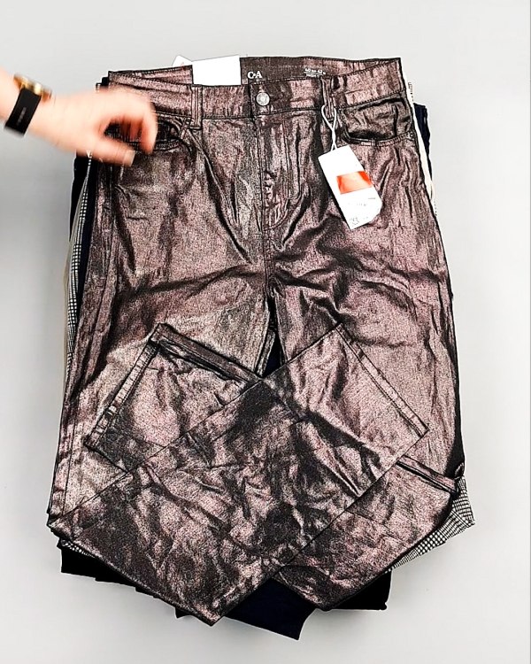 Фотография  764 - Брюки женские лето C&A 025#10 кг, ЛОТ №7895 оптом в Пензе и Пензенской области