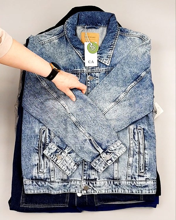 Фотография  446 - Ветровки м/ж C&A 025#10 кг, ЛОТ №7865 оптом в Пензе и Пензенской области