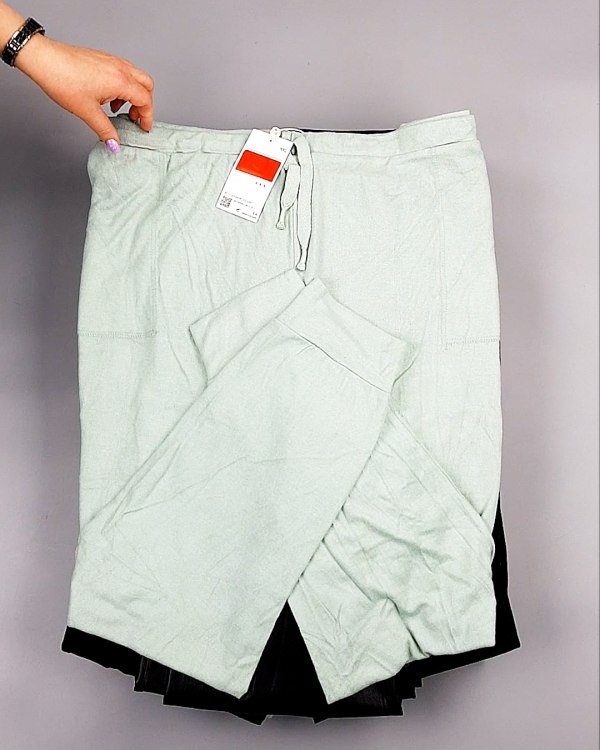 Фотография  448 - Брюки женские зима C&A 025#10 кг, ЛОТ №7910 оптом в Пензе и Пензенской области