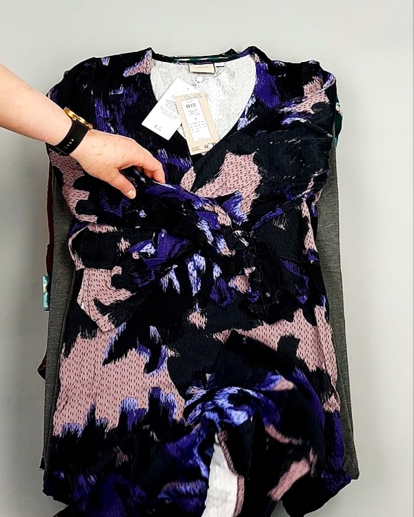 Фотография  668 - Платья Bestseller+DK Summer 035#5 кг, ЛОТ №8058 оптом в Пензе и Пензенской области