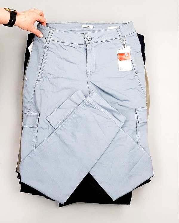 Фотография  601 - Брюки женские лето C&A 025#10 кг, ЛОТ №7895 оптом в Пензе и Пензенской области