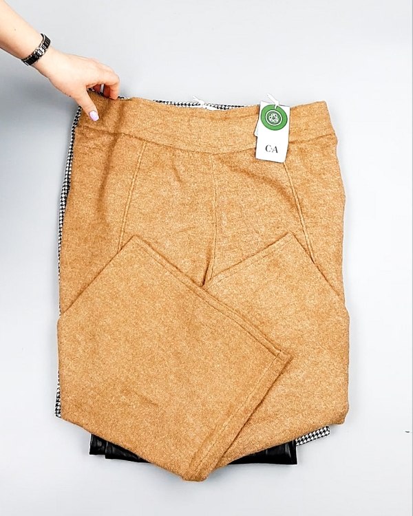 Фотография  410 - Брюки женские зима C&A 025#10 кг, ЛОТ №7908 оптом в Пензе и Пензенской области