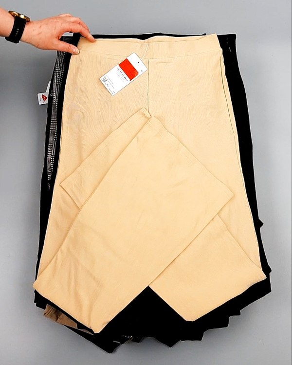 Фотография  769 - Брюки женские лето C&A 025#10 кг оптом в Пензе и Пензенской области