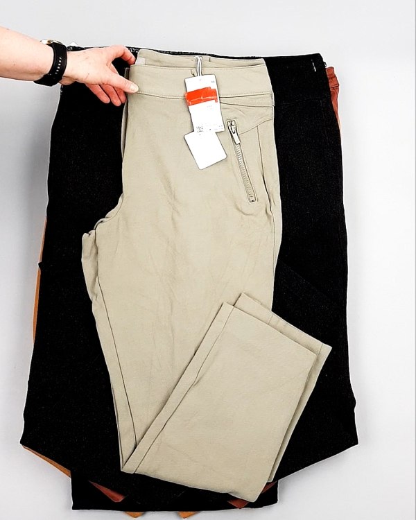 Фотография  284 - Брюки женские лето C&A 025#10 кг, ЛОТ №7893 оптом в Пензе и Пензенской области