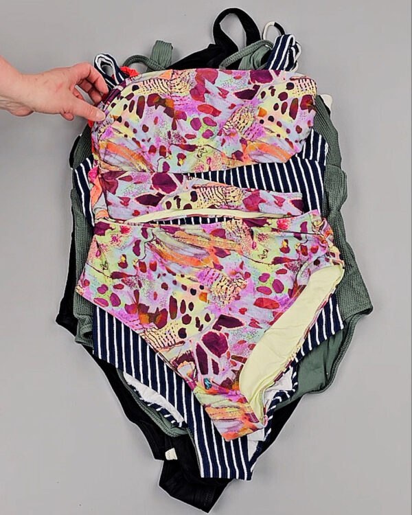 Фотография  357 - Купальники H&M#5 кг оптом в Пензе и Пензенской области