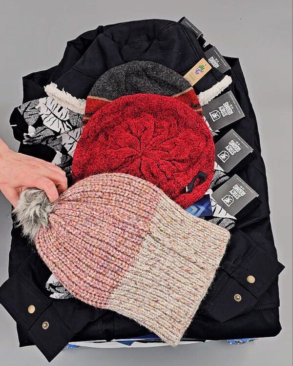 Фотография  664 - CANADA mix 084#50 кг, ЛОТ №8336 оптом в Пензе и Пензенской области