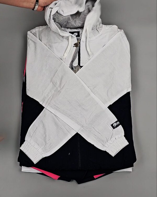 Фотография  611 - Спортивные костюмы  AD83#4 шт, ЛОТ №8637 оптом в Пензе и Пензенской области