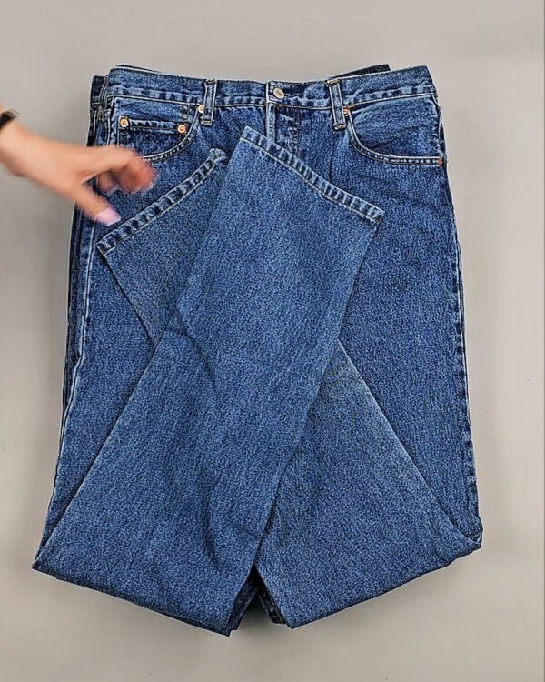 Фотография  733 - Джинсы LEVIS муж #6,2 кг, ЛОТ №8758 оптом в Пензе и Пензенской области